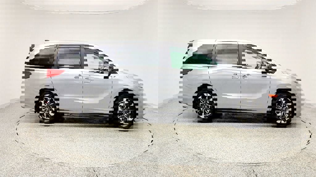 Used 2023 Honda Odyssey EX-L image 4