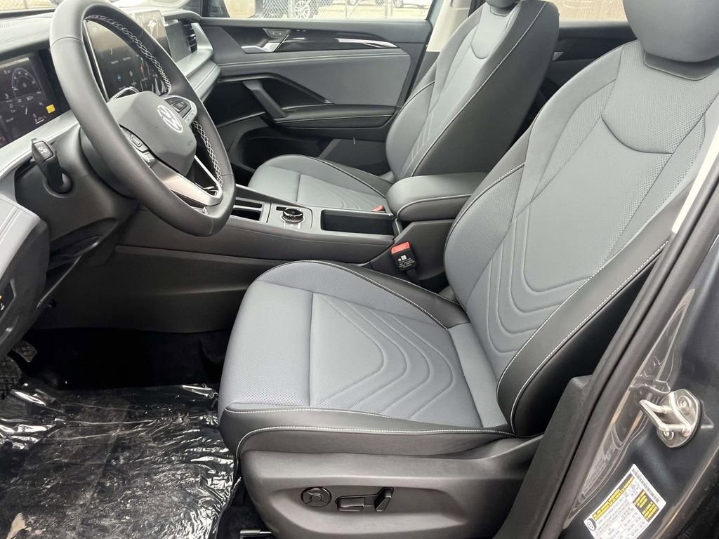New 2026 Volkswagen Tiguan SE AWD/4WD image 13