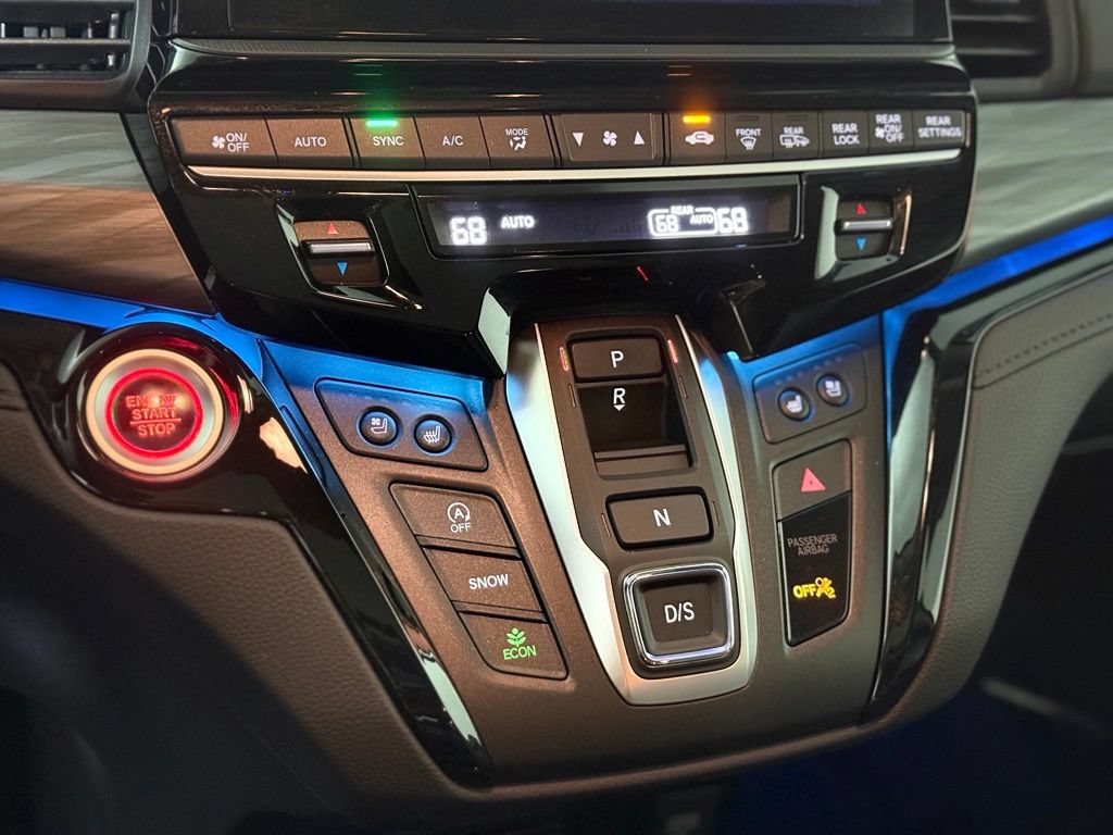 Used 2025 Honda Odyssey Elite image 16