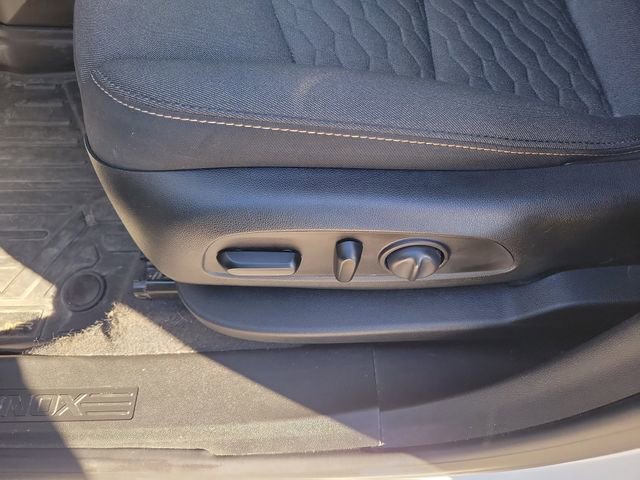 Used 2021 Chevrolet Equinox LT image 14