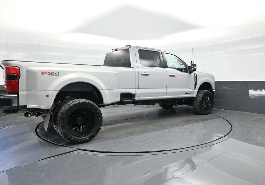 New 2026 Ford F350 Lariat w/ Chrome Package image 10