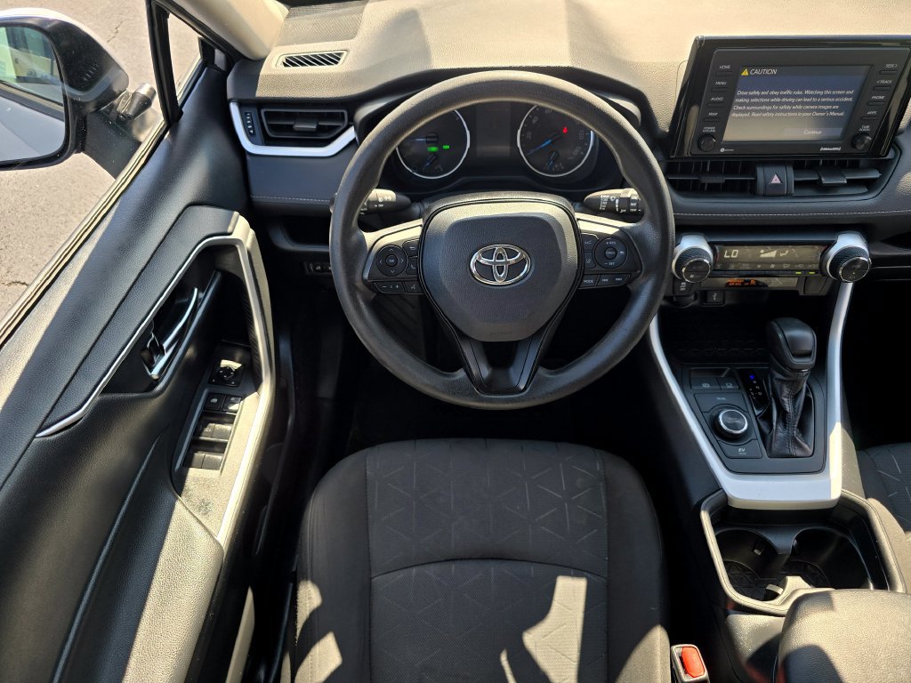 Used 2020 Toyota RAV4 XLE AWD/4WD image 19