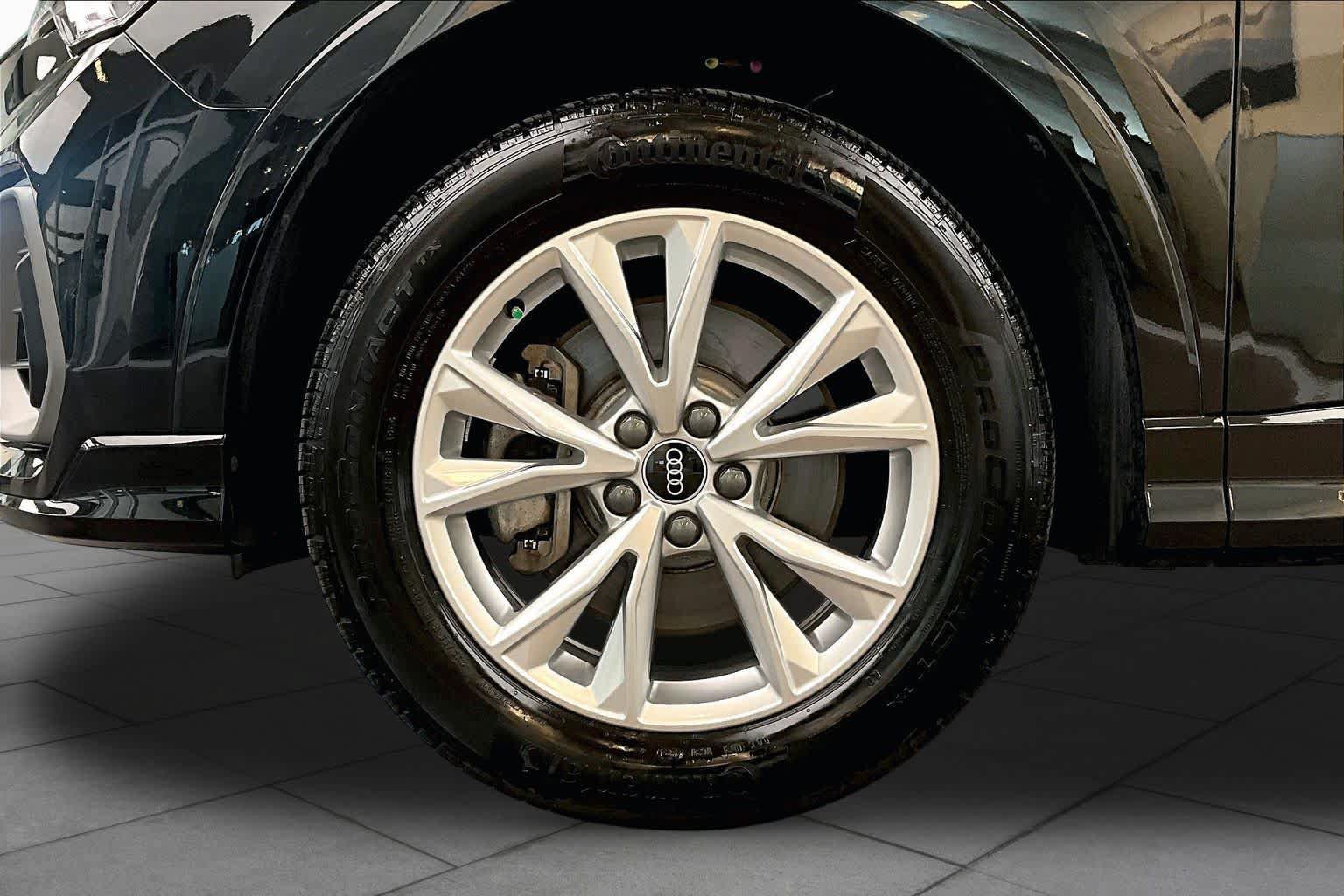 Used 2025 Audi Q3 2.0T Premium w/ Convenience Package AWD/4WD image 11