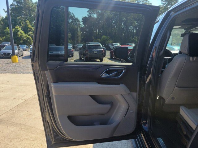 Used 2021 GMC Yukon XL SLT w/ SLT Premium Package image 29