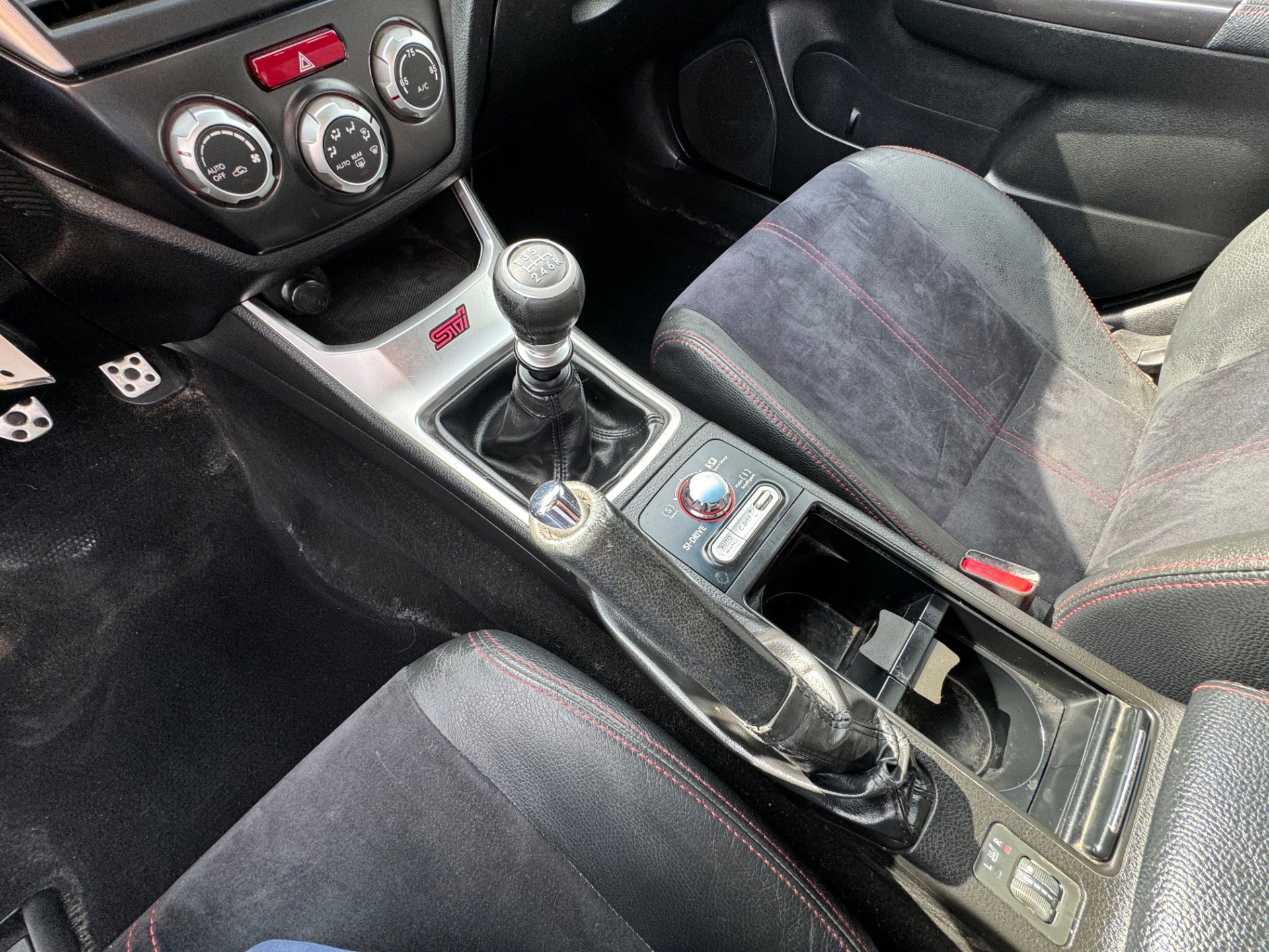 Used 2011 Subaru Impreza WRX STI image 21