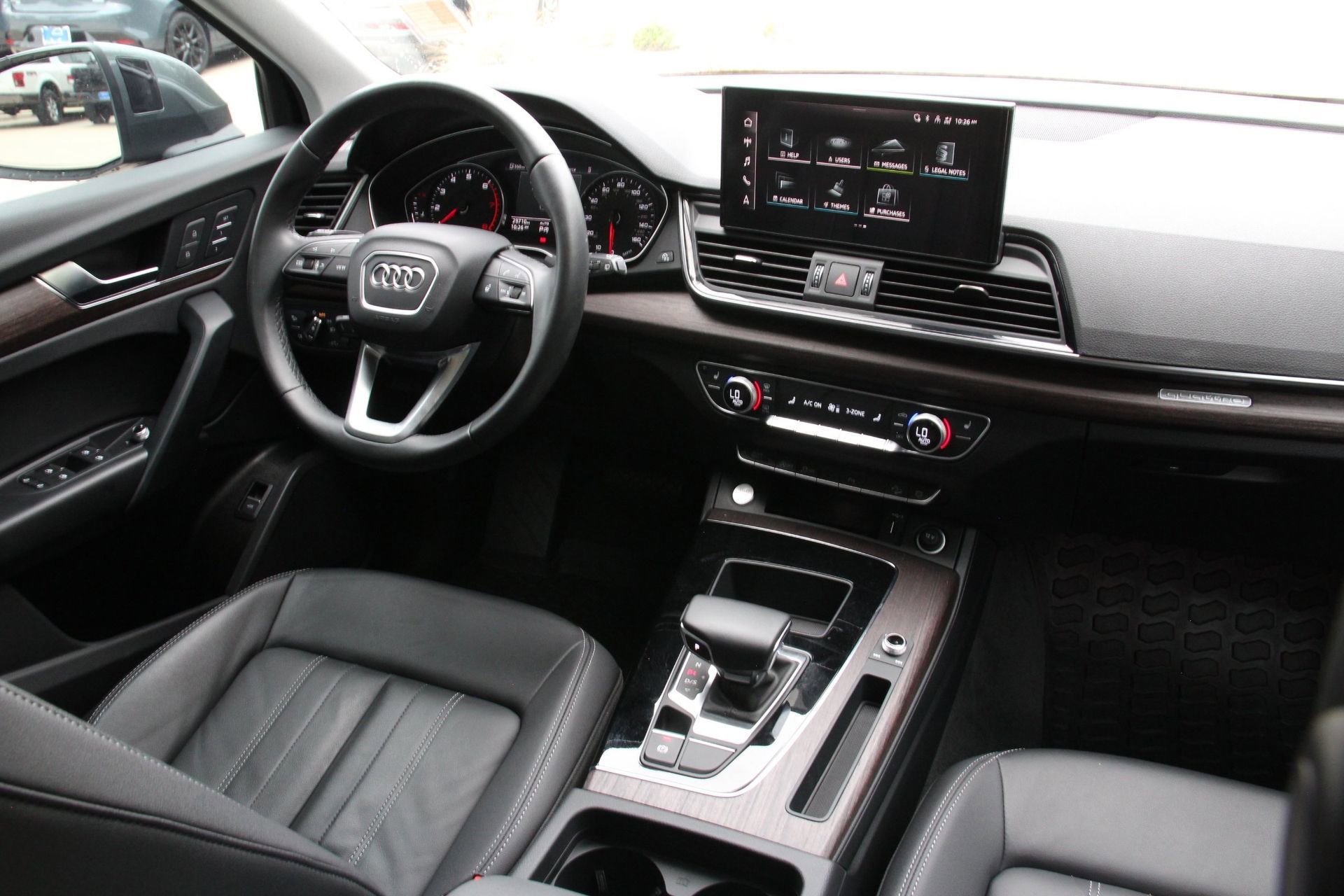 Used 2023 Audi Q5 2.0T Premium w/ Convenience Package image 31