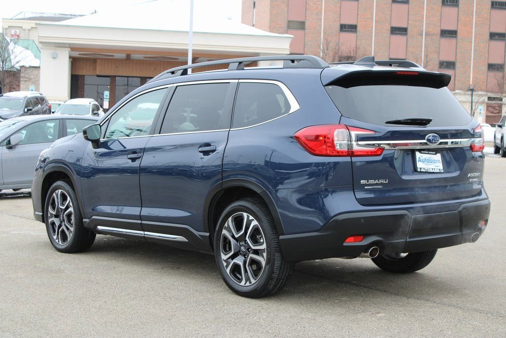 Used 2024 Subaru Ascent Limited image 7