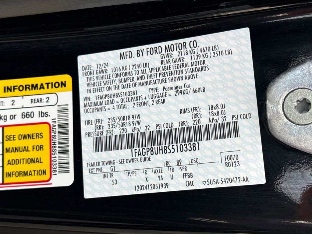 Used 2025 Ford Mustang Premium RWD image 17