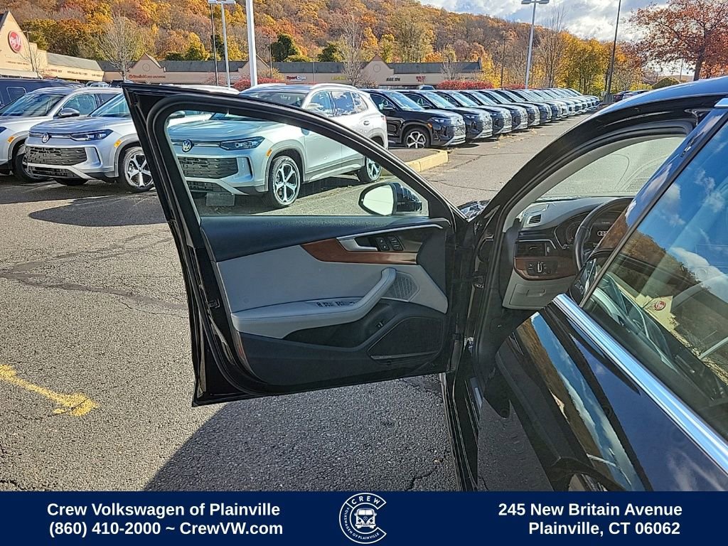 Used 2022 Audi A4 2.0T Premium Plus w/ Premium Plus Package AWD/4WD image 31