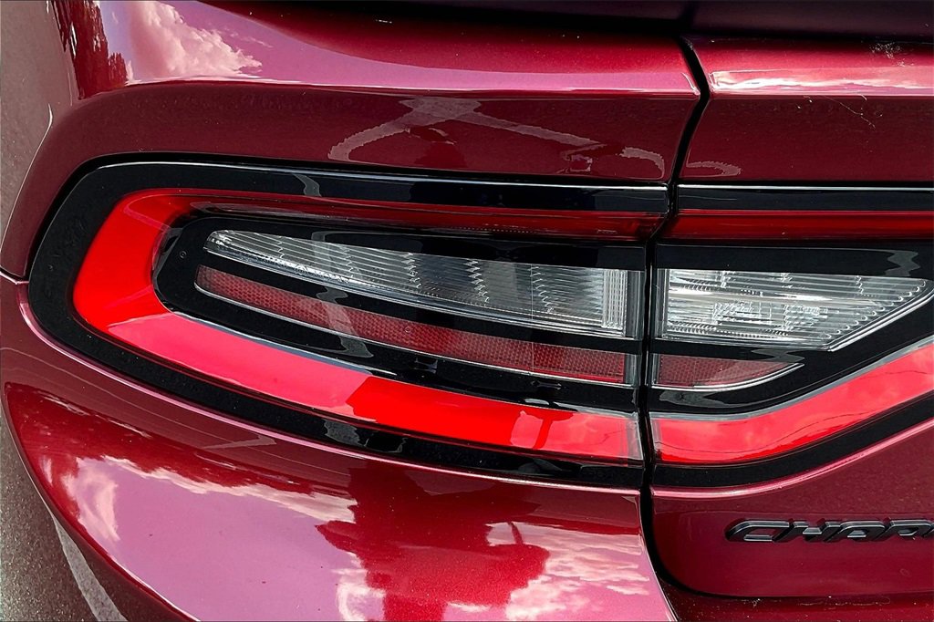 Used 2021 Dodge Charger SXT w/ Blacktop Package image 28