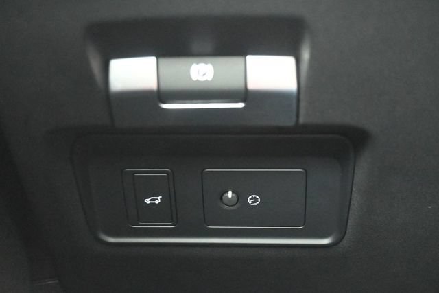Used 2023 Land Rover Range Rover Evoque S AWD/4WD image 25
