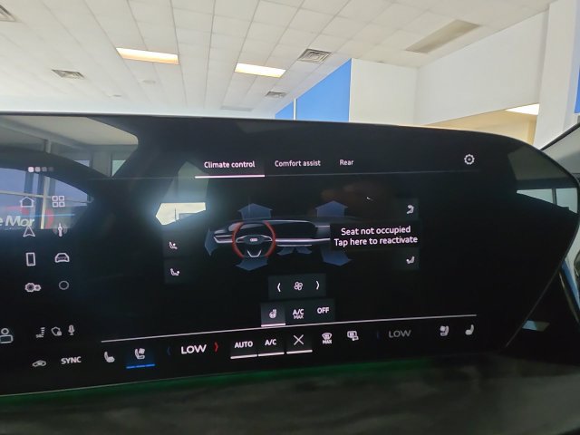 Used 2025 Audi Q5 Premium Plus w/ Premium Plus AWD/4WD image 19