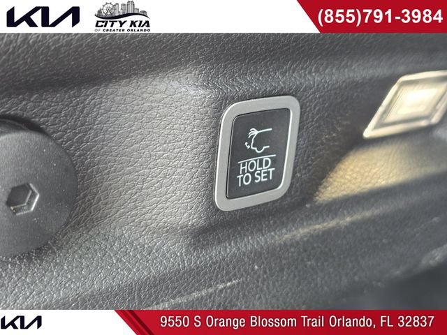 Used 2024 Jeep Grand Cherokee L Limited AWD/4WD image 14