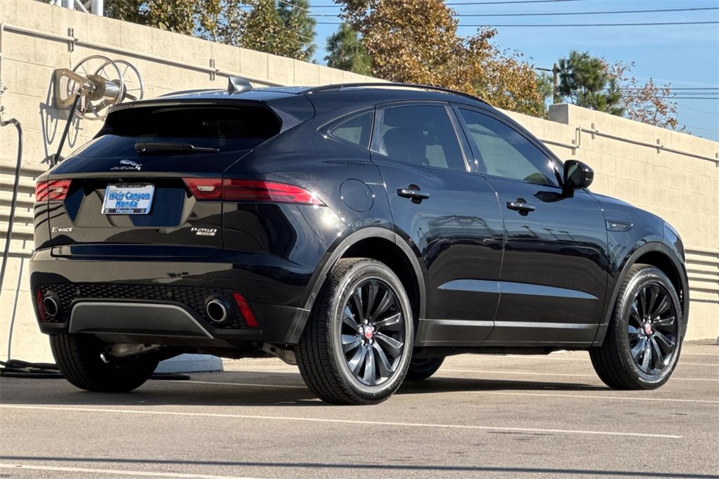 Used 2020 Jaguar E-PACE SE image 7