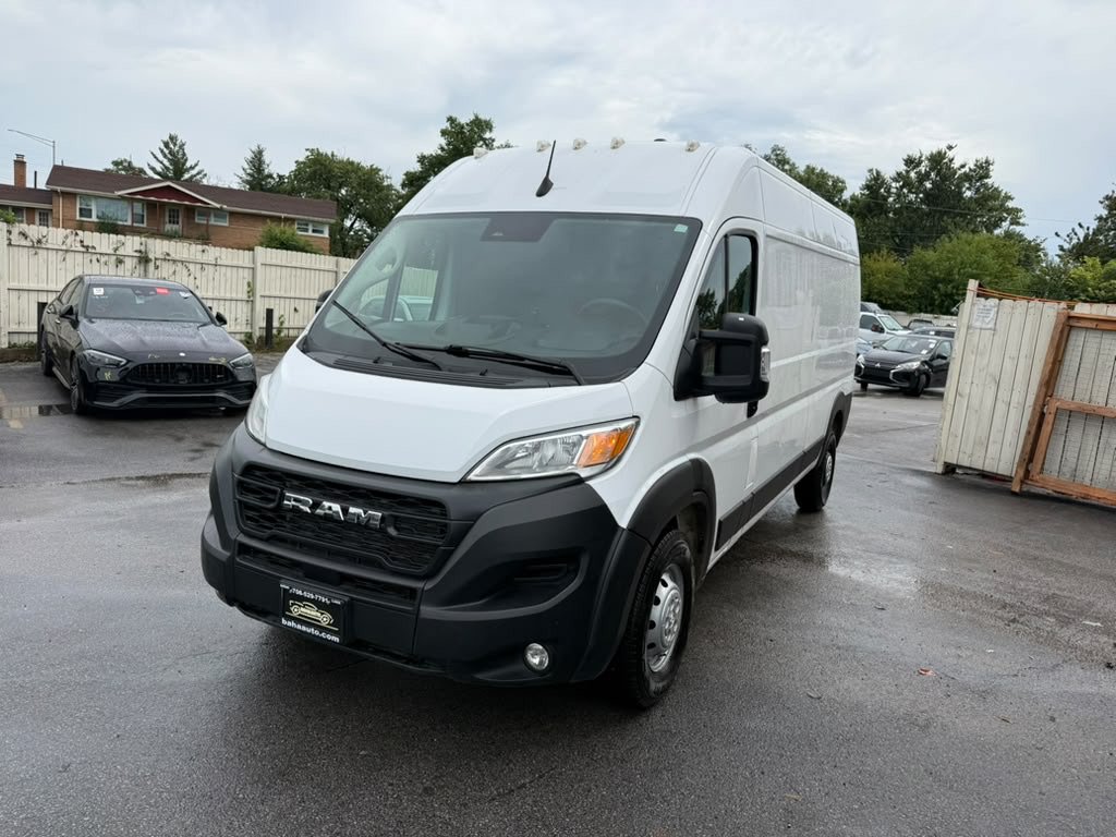 Used 2025 RAM ProMaster 2500 w/ Convenience Group FWD image 3