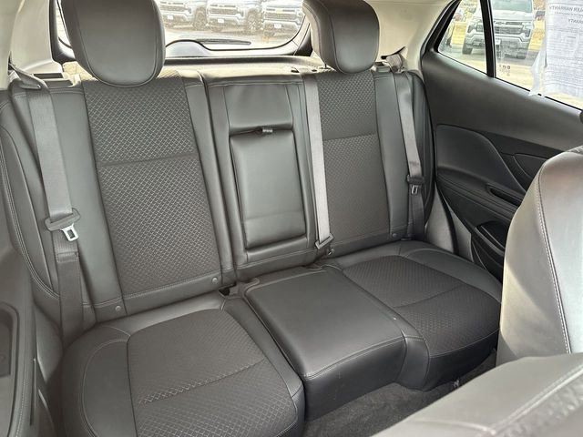 Used 2022 Buick Encore Preferred w/ Safety Package image 27