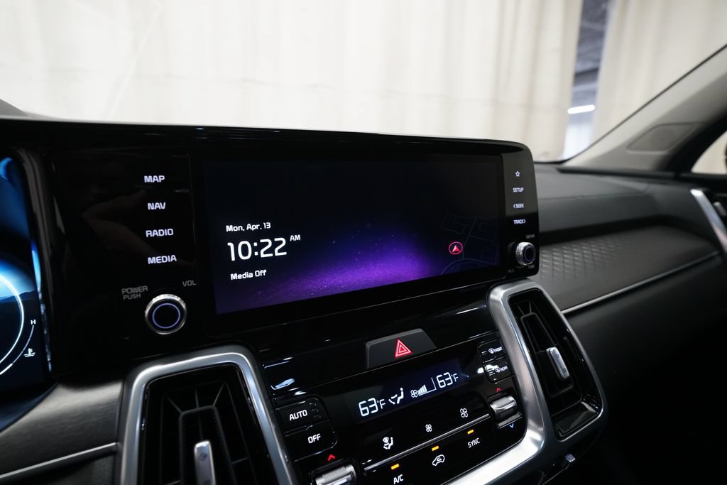 Used 2023 Kia Sorento SX AWD/4WD image 6