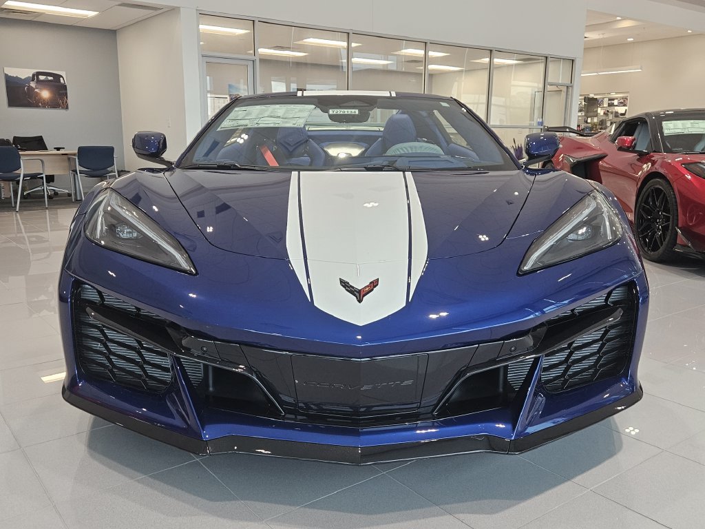 New 2027 Chevrolet Corvette Grand Sport w/ Z52 Sport Performance Package RWD image 6