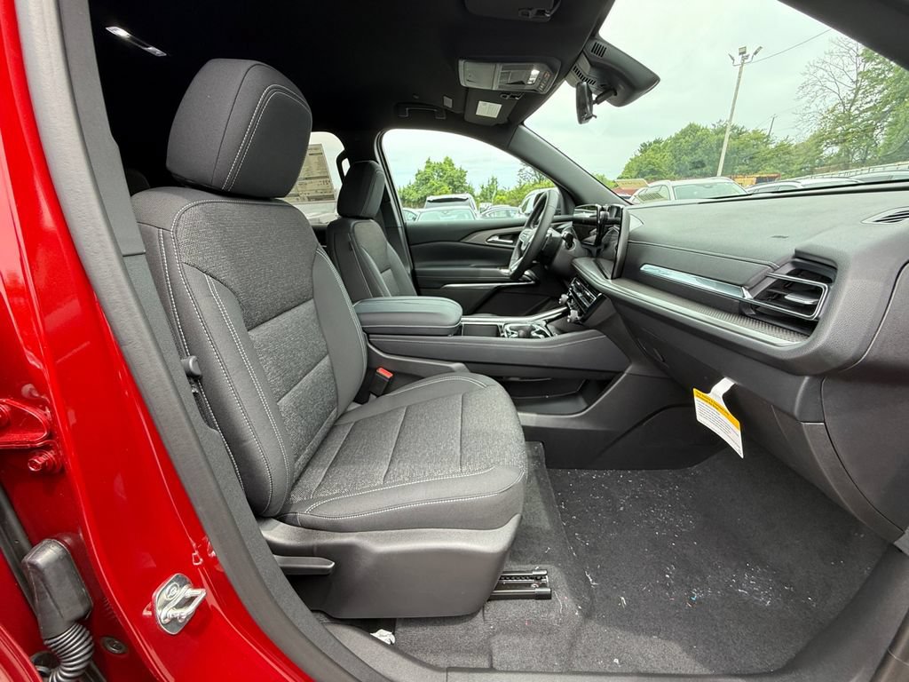 New 2026 Chevrolet Traverse LT w/ Midnight/Sport Edition AWD/4WD image 26