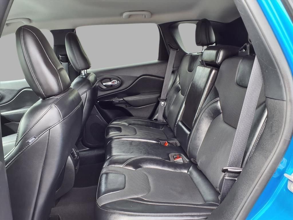 Certified 2023 Jeep Cherokee Altitude Lux image 25