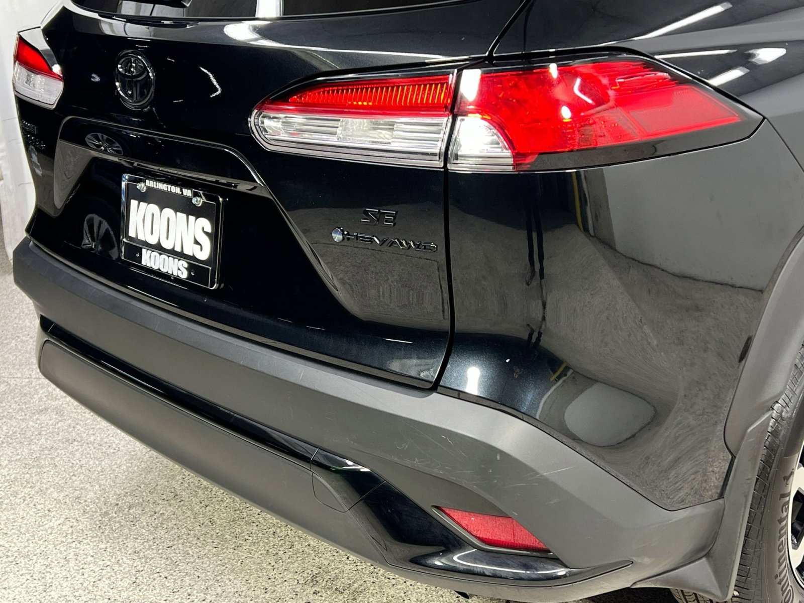 Used 2025 Toyota Corolla Cross AWD Hybrid image 31