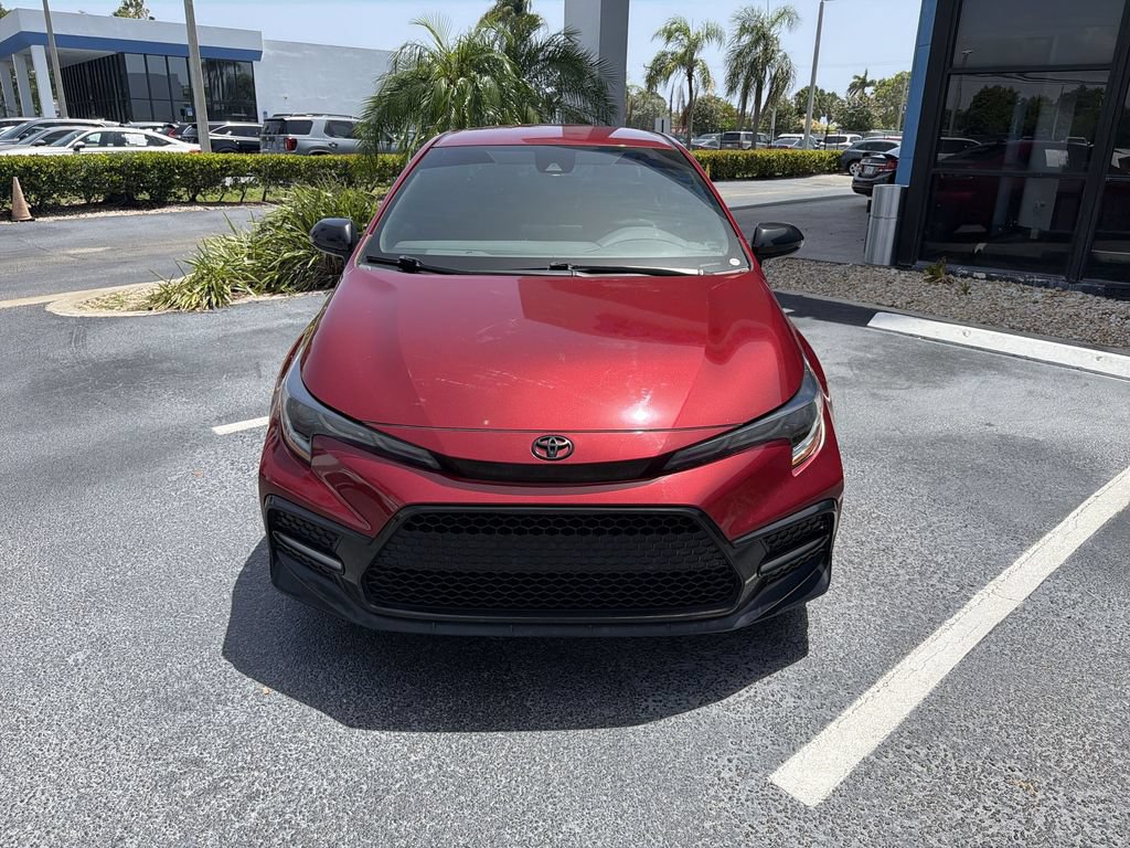 Used 2022 Toyota Corolla SE FWD image 3