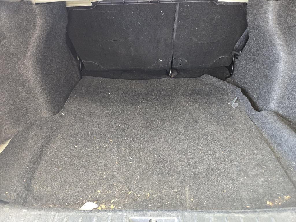 Used 2022 Nissan Versa S FWD image 27