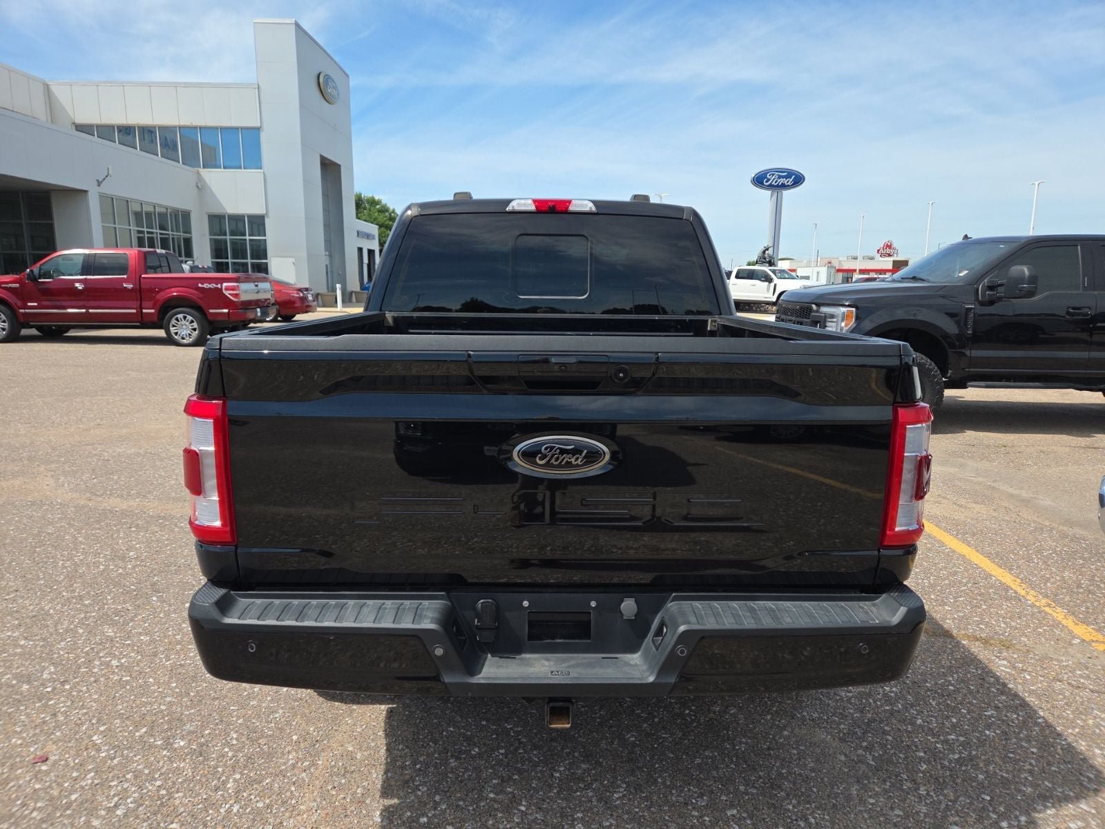 Used 2023 Ford F150 Lariat w/ Equipment Group 502A High AWD/4WD image 4