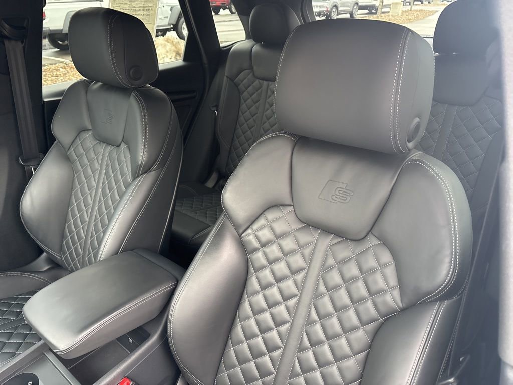 Used 2024 Audi SQ5 Premium Plus image 12