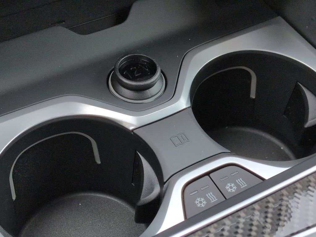 New 2026 BMW X7 M60i image 22