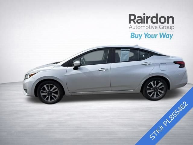 Used 2023 Nissan Versa SV FWD image 4