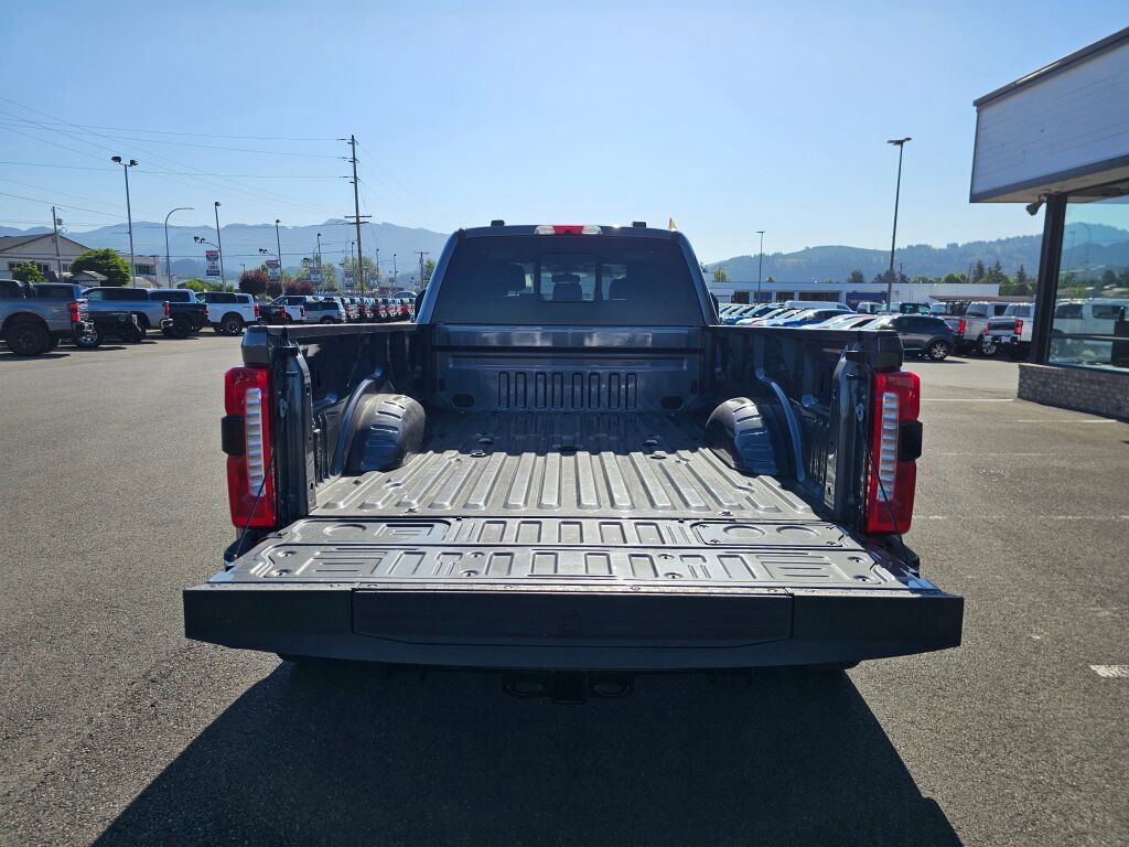 Certified 2023 Ford F450 Lariat w/ Camper Package image 10