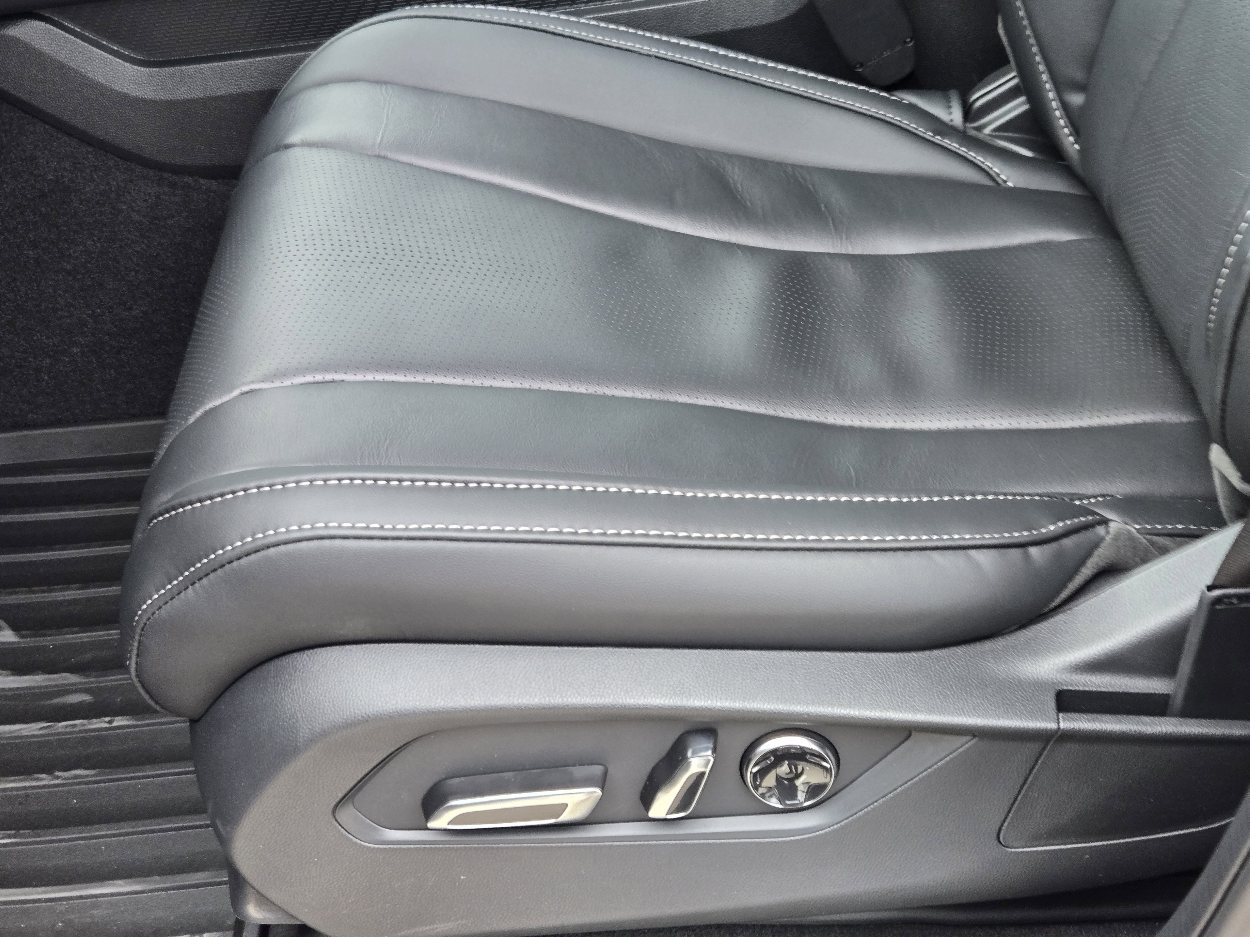 New 2026 Acura MDX FWD w/ Technology Package image 17