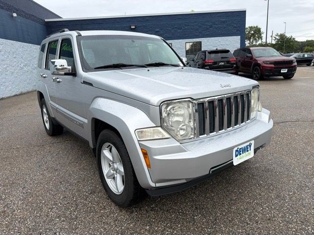Used 2012 Jeep Liberty Limited AWD/4WD image 7