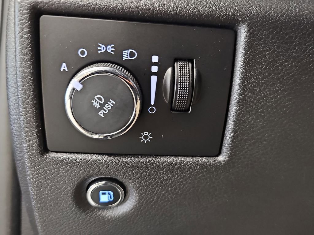 Used 2019 Jeep Grand Cherokee Trailhawk AWD/4WD image 29