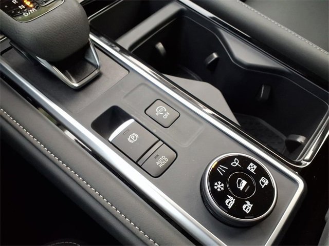 New 2025 Nissan Pathfinder SL image 14