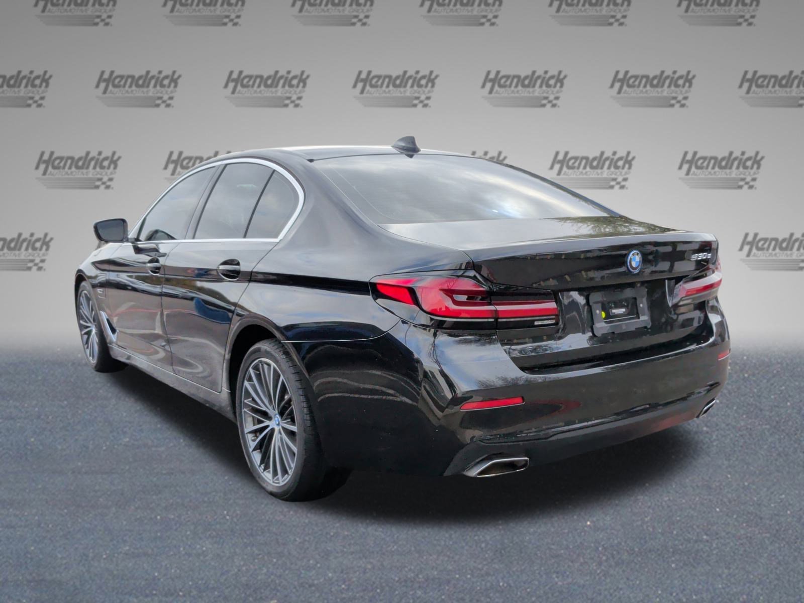 Certified 2023 BMW 530e w/ Premium Package image 9