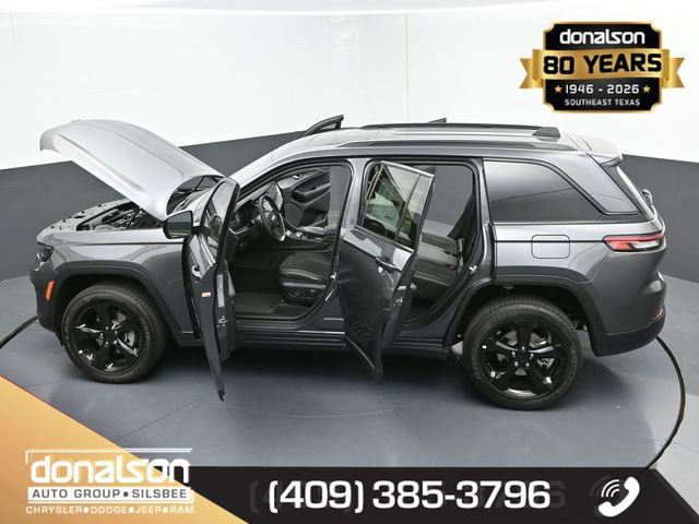 New 2025 Jeep Grand Cherokee Laredo RWD image 25