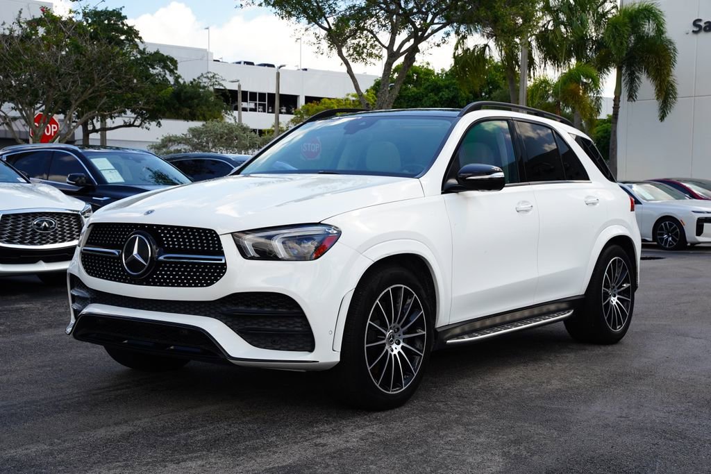 Used 2021 Mercedes-Benz GLE 580 4MATIC image 3