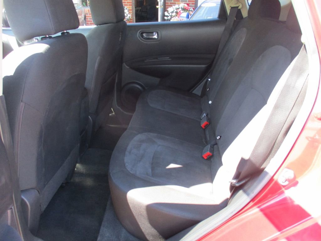 Used 2010 Nissan Rogue S w/ 360 Degree Value Pkg image 9