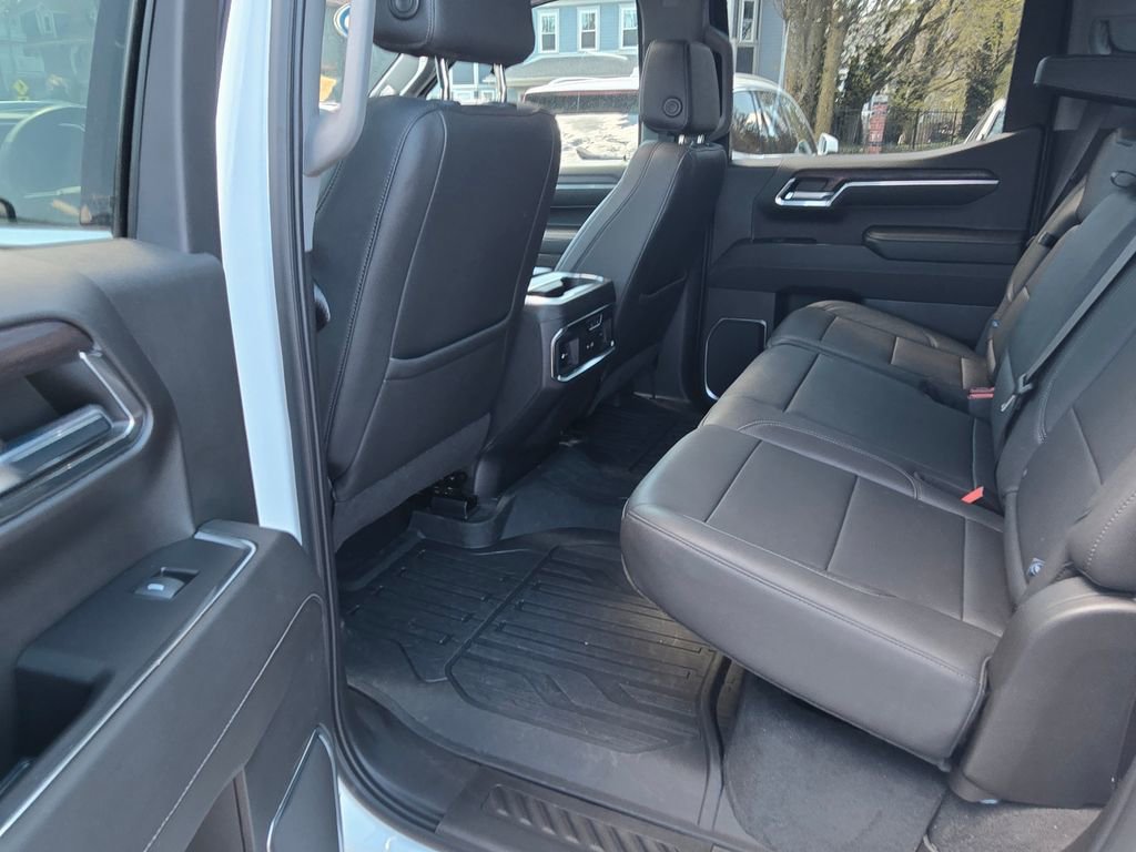 Used 2023 GMC Sierra 1500 SLT w/ SLT Premium Plus Package AWD/4WD image 23