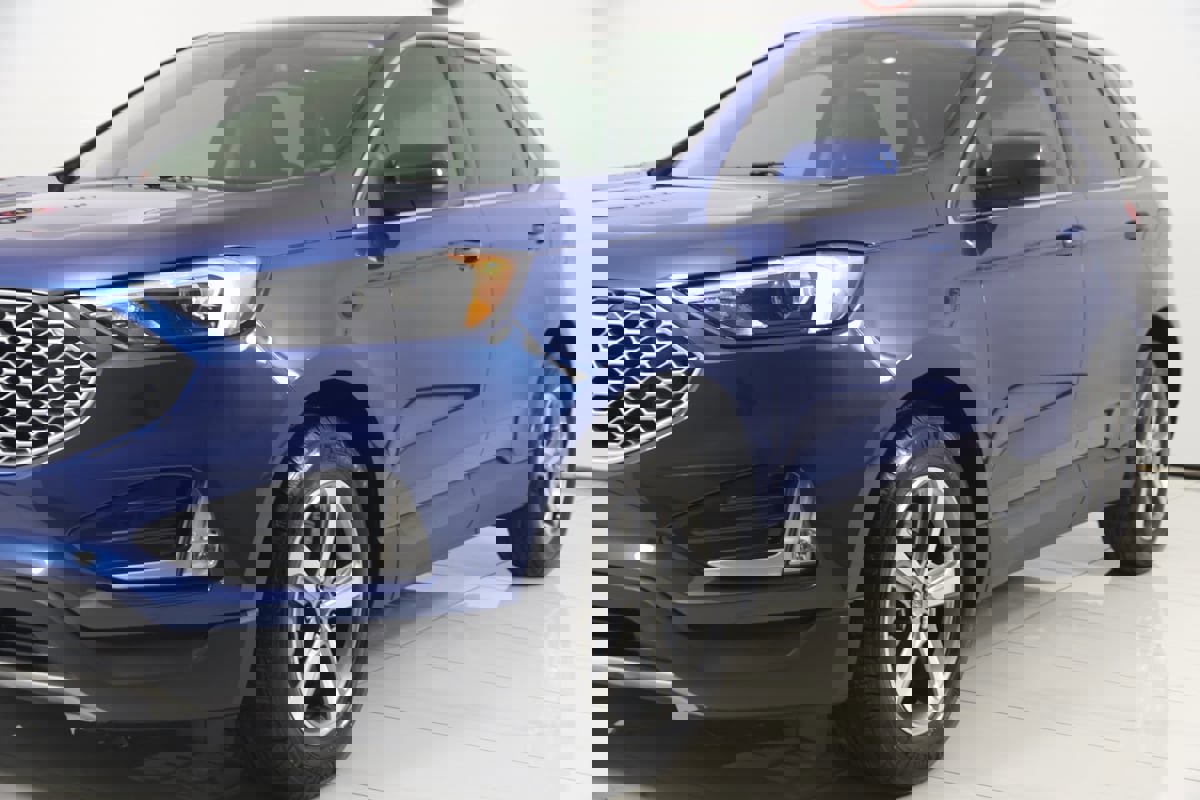 Used 2024 Ford Edge SEL w/ Convenience Package image 54