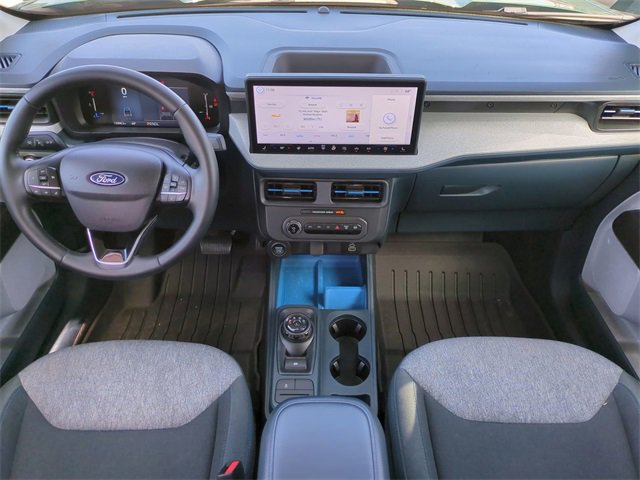 Used 2025 Ford Maverick XLT w/ XLT Luxury Package image 16