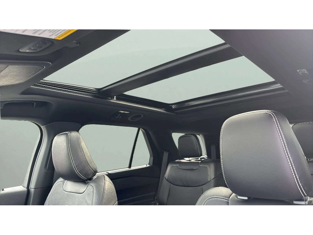 Used 2023 Ford Explorer ST w/ Equipment Group 401A image 11