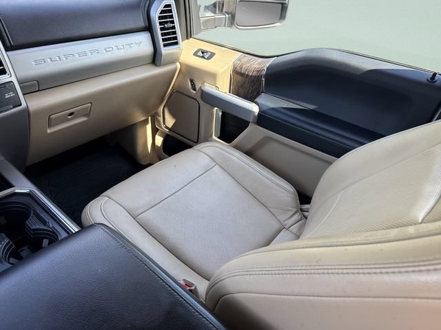 Used 2017 Ford F250 Lariat w/ Chrome Package AWD/4WD image 27