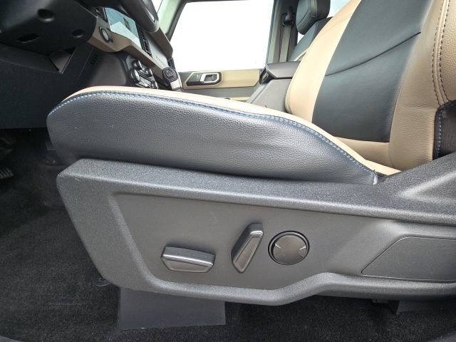 Used 2023 Ford Bronco Wildtrak image 21