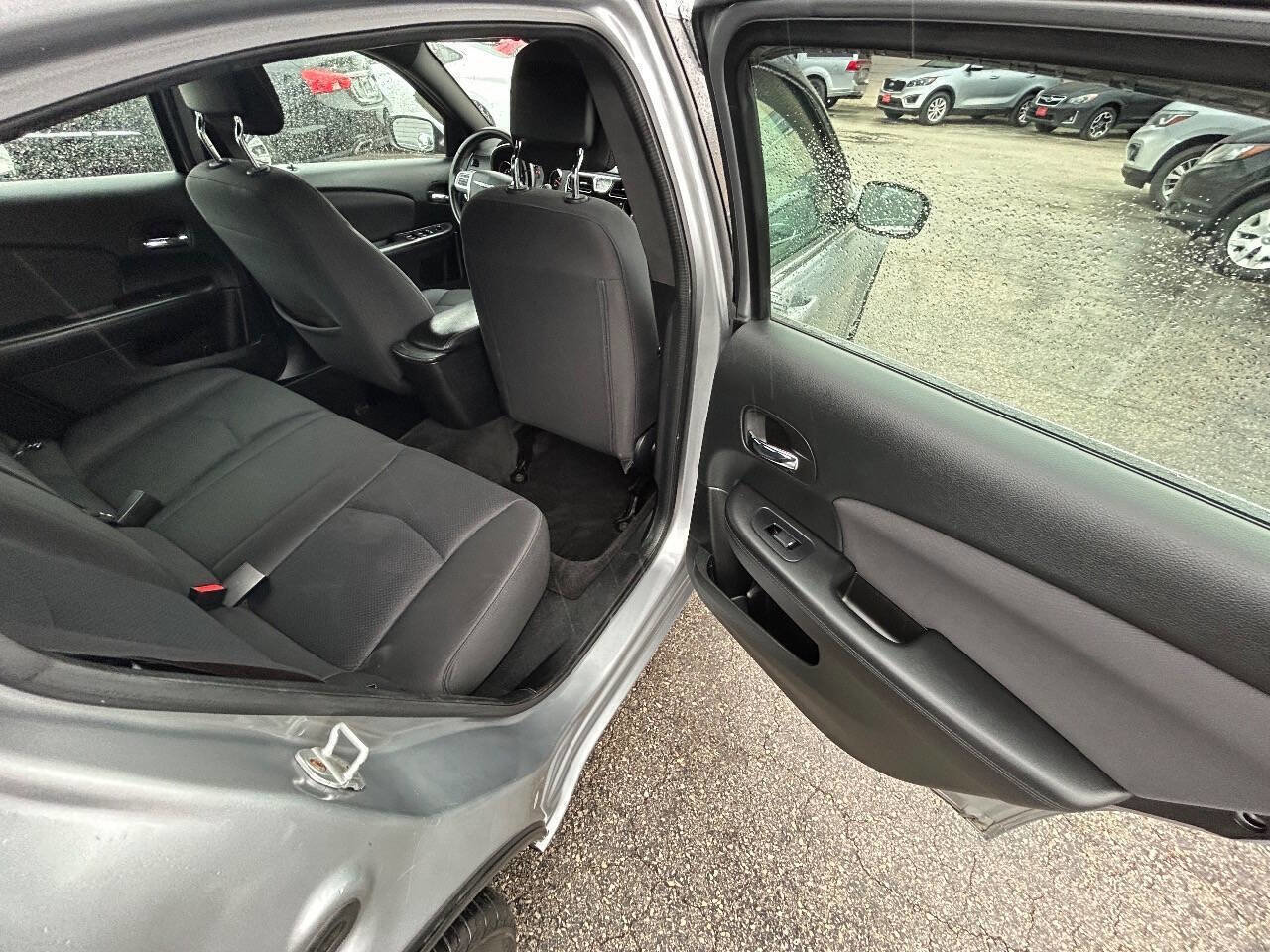 Used 2013 Chrysler 200 Touring w/ Cold Weather Group image 8