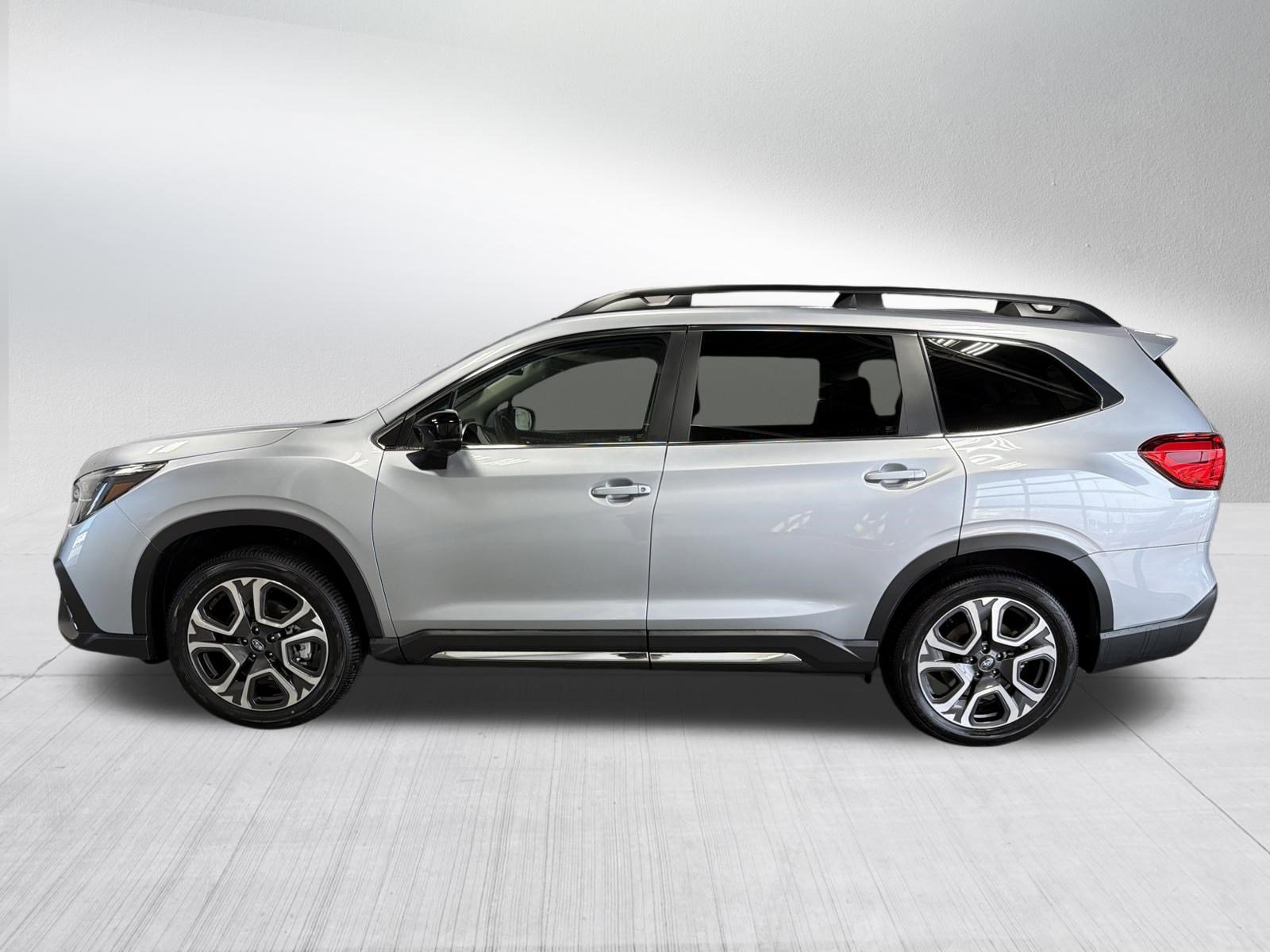 Certified 2025 Subaru Ascent Limited AWD/4WD image 4