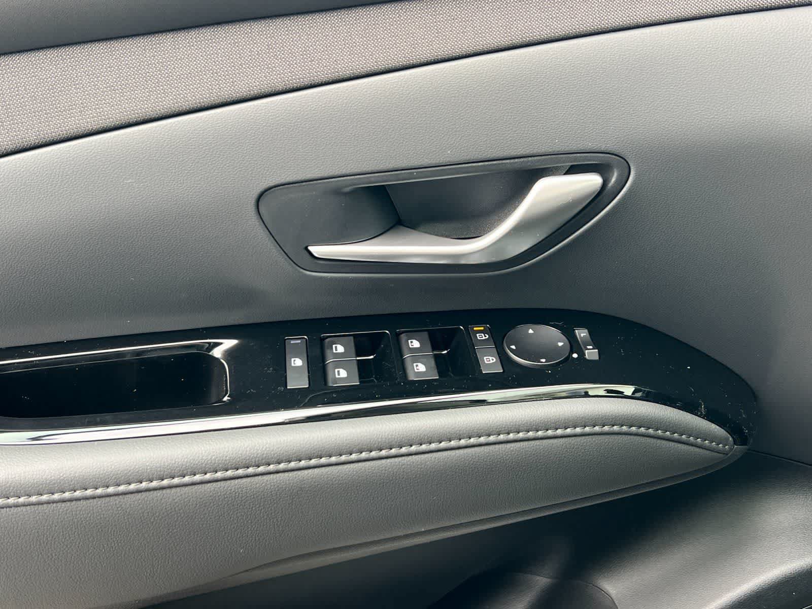 New 2026 Hyundai Tucson Limited AWD/4WD image 12