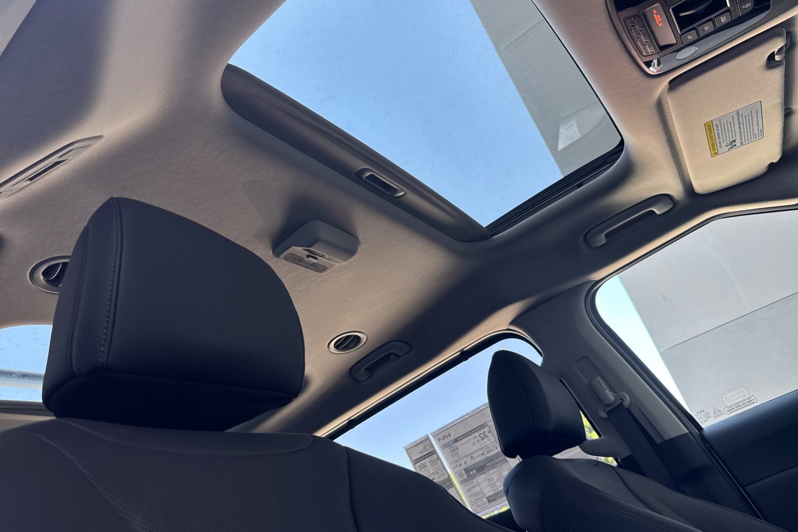New 2026 Kia Carnival SX image 14